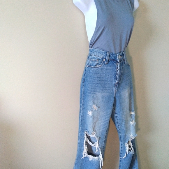 BLANKNYC THE BAXTER RIBCAGE STRAIGHT LEG CROP BUTTON FLY RIPPED JEANS NWT - Picture 4 of 12
